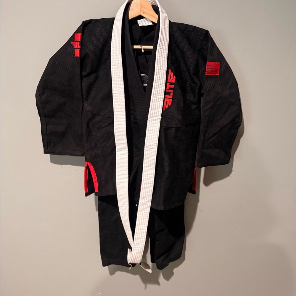 Elite Black Brazilian Jiu-Jitsu Gi Jacket and pants with Red Accents - Picture 4 of 8